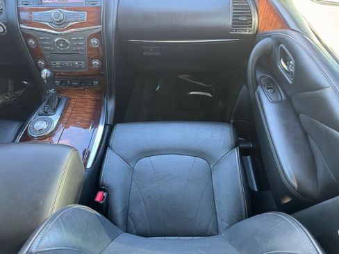 Used 2015 INFINITI QX80 2WD w/ Deluxe Technology Package image 16