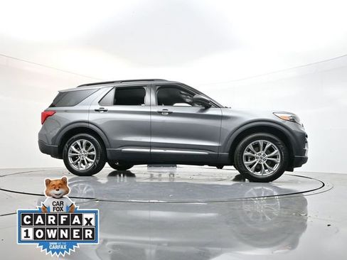 Used 2022 Ford Explorer XLT w/ Equipment Group 202A image 37