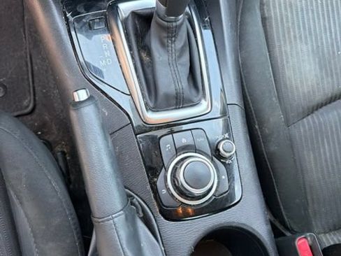 Used 2016 MAZDA MAZDA3 i Sport w/ Preferred Equipment Package FWD image 13