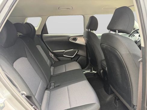 Used 2022 Kia Soul LX FWD image 32