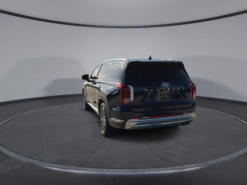 Used 2024 Hyundai Palisade Calligraphy FWD image 7