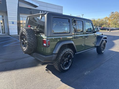 Used 2021 Jeep Wrangler Unlimited Sport image 3