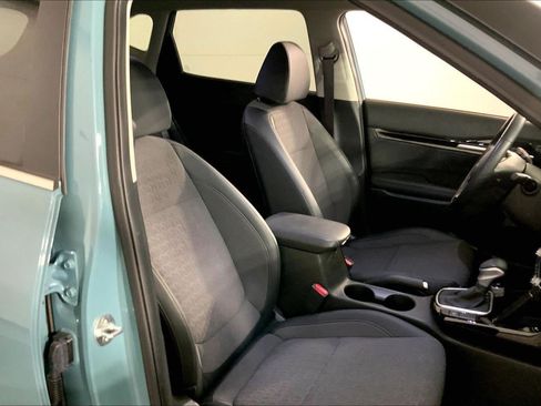 Certified 2024 Kia Seltos S FWD image 7