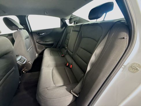 Used 2017 Chevrolet Malibu LT image 25