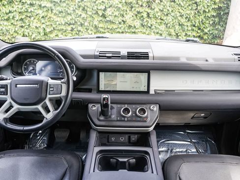 Used 2023 Land Rover Defender 110 X-Dynamic SE AWD/4WD image 12