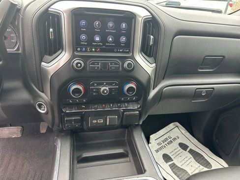 Used 2020 Chevrolet Silverado 2500 LTZ w/ LTZ Plus Package image 18