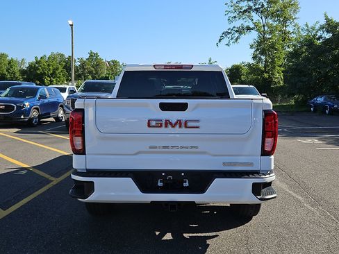 Certified 2024 GMC Sierra 1500 Elevation AWD/4WD image 5