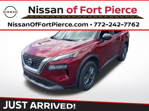 Used 2023 Nissan Rogue S image 1