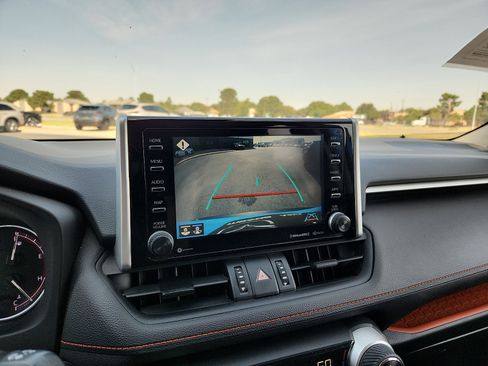 Used 2021 Toyota RAV4 Adventure AWD/4WD image 18