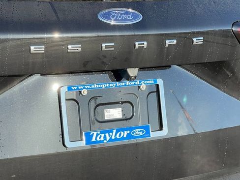 Used 2026 Ford Escape ST-Line w/ Tech Pack #1 image 9