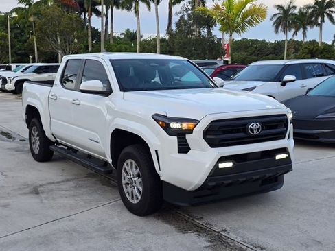 Used 2024 Toyota Tacoma SR5 RWD image 3