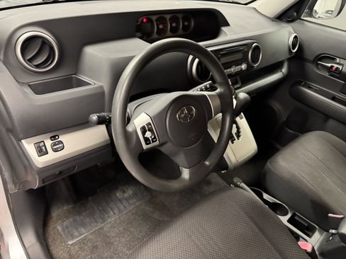 Used 2009 Scion xB image 10
