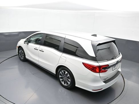 Certified 2024 Honda Odyssey EX-L image 43
