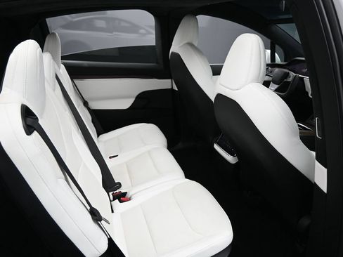 Used 2023 Tesla Model X AWD/4WD image 27