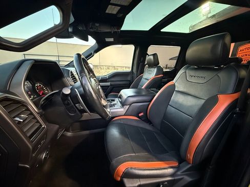 Used 2018 Ford F150 Raptor w/ Equipment Group 802A Luxury AWD/4WD image 24