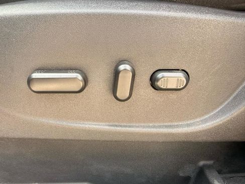 Used 2017 Ford Escape Titanium AWD/4WD image 11