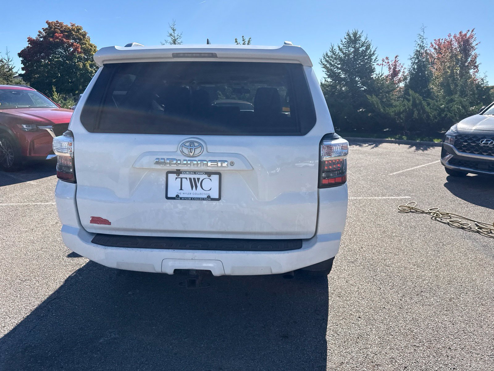 Used 2016 Toyota 4Runner SR5 AWD/4WD image 6