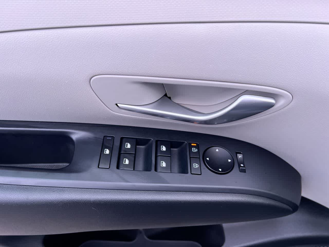 Used 2025 Hyundai Tucson SEL AWD/4WD image 13