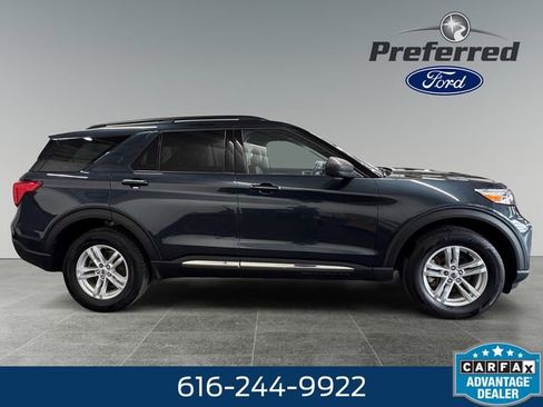 Used 2024 Ford Explorer XLT w/ Equipment Group 202A AWD/4WD image 8