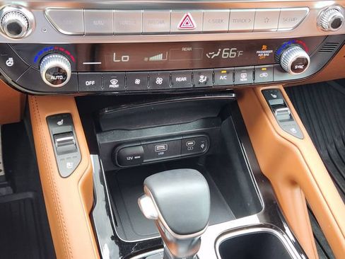 Certified 2025 Kia Telluride SX Prestige X-Line AWD/4WD image 18