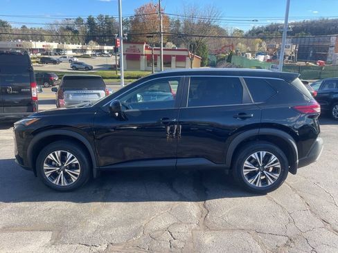 Certified 2023 Nissan Rogue SV w/ SV Premium B Package AWD/4WD image 4