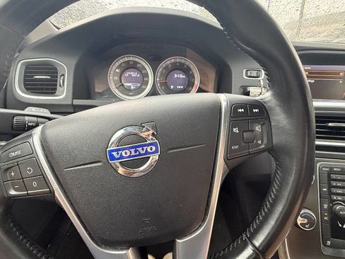 Used 2012 Volvo S60 T5 w/ Climate Pkg FWD image 72