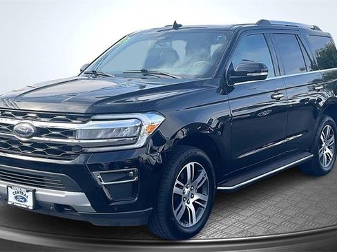 Certified 2023 Ford Expedition Limited image 12