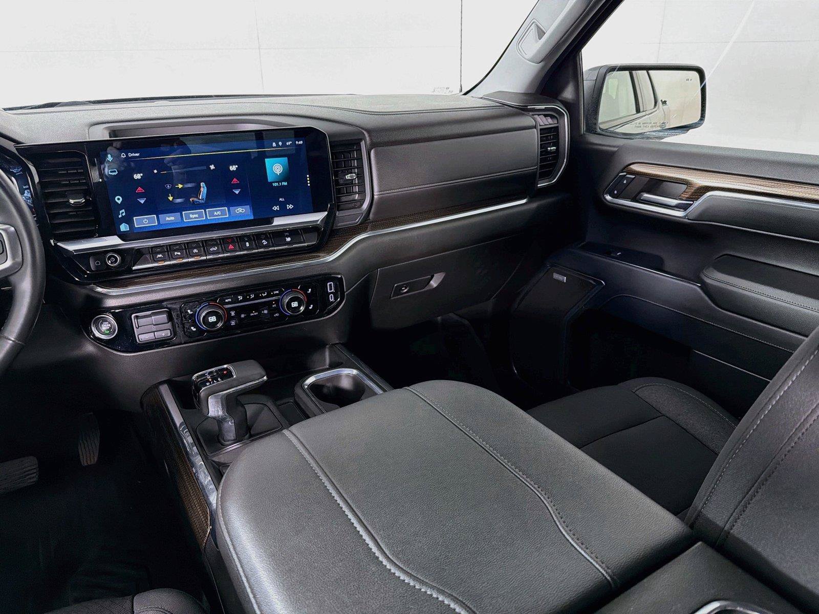 Used 2023 Chevrolet Silverado 1500 RST AWD/4WD image 27