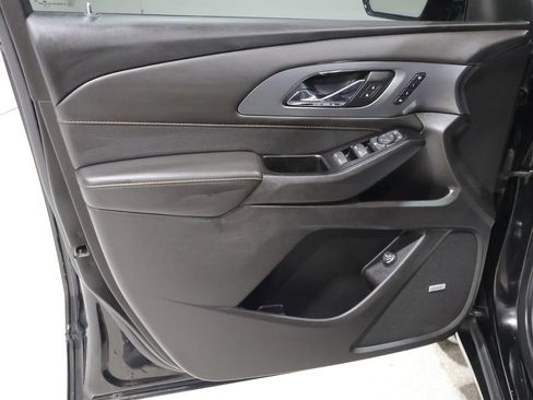 Used 2019 Chevrolet Traverse Premier w/ Redline Edition AWD/4WD image 13