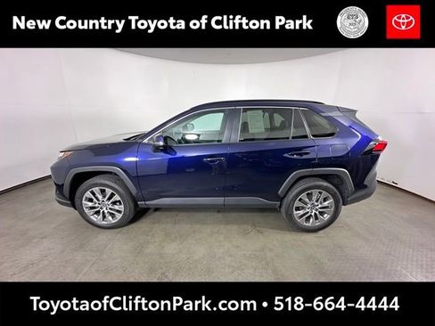 Used 2023 Toyota RAV4 XLE Premium FWD image 6