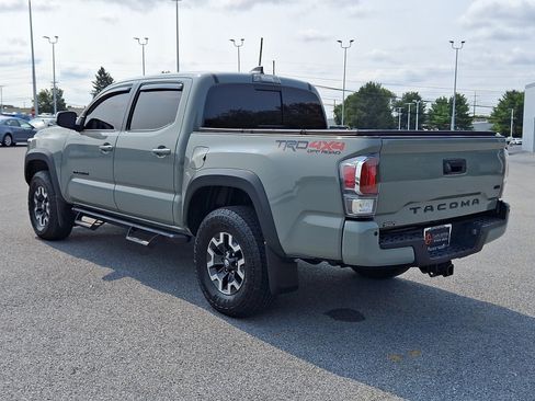 Certified 2023 Toyota Tacoma TRD Off-Road w/ Technology Package AWD/4WD image 5