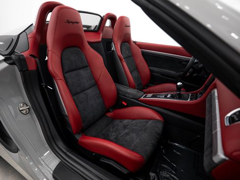 Certified 2016 Porsche Boxster Spyder RWD image 15