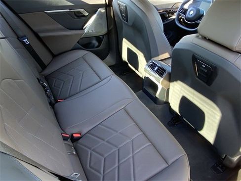 Certified 2025 BMW i5 eDrive40i w/ Premium Package image 16