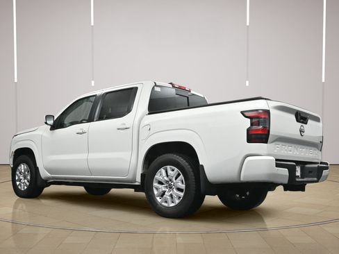 Used 2023 Nissan Frontier SV w/ SV Convenience Package RWD image 27