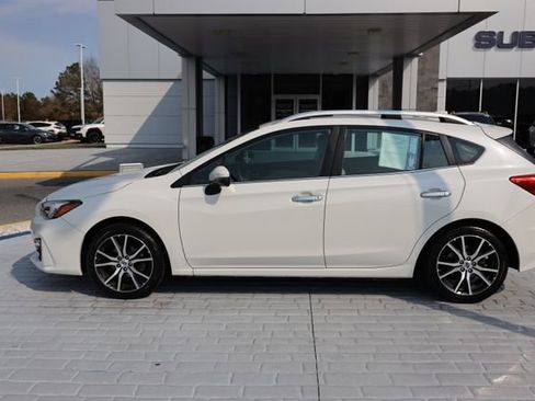 Used 2017 Subaru Impreza 2.0i Limited w/ Moonroof/BSD & Rcta/Eyesight image 2
