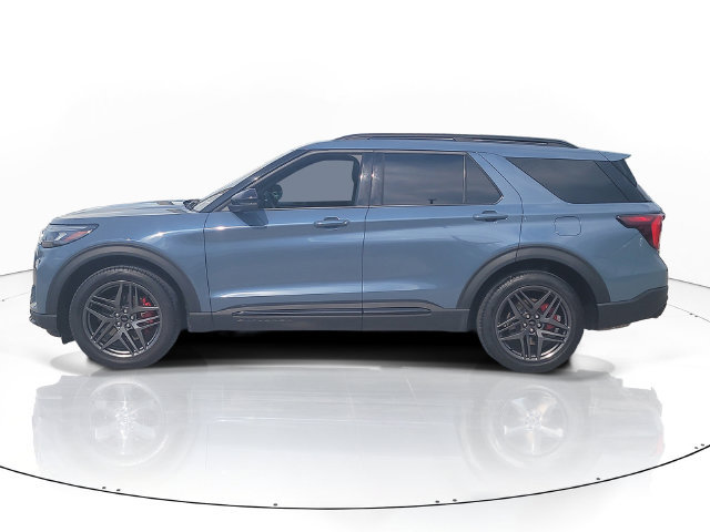 Used 2025 Ford Explorer ST w/ Sun And Sound Package RWD image 4