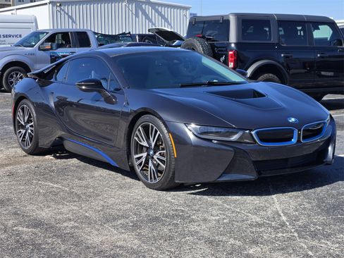 Used 2015 BMW i8 image 3