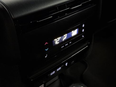 Used 2025 Jeep Wagoneer Series II AWD/4WD image 35