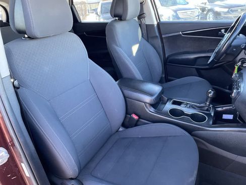 Used 2016 Kia Sorento LX w/ LX Convenience Package image 14