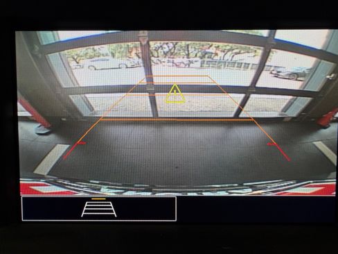 Used 2023 GMC Terrain SLE w/ Driver Convenience Package FWD image 16