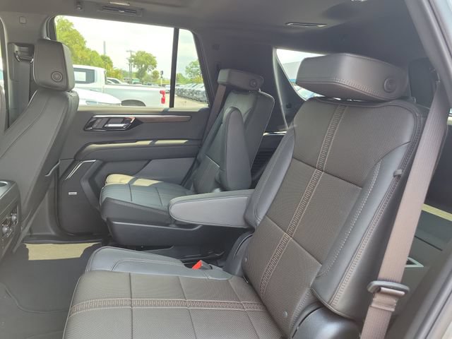 New 2026 Chevrolet Tahoe High Country w/ Sun And Tow Package AWD/4WD image 13