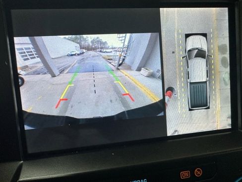 Certified 2021 Ford F250 Lariat w/ Tremor Off-Road Package image 45