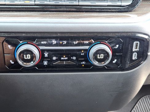 Used 2024 Chevrolet Silverado 1500 LT AWD/4WD image 20