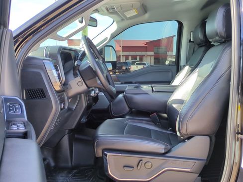 Used 2024 Ford F350 Lariat image 15