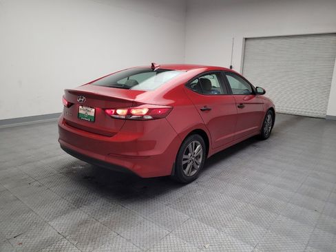 Used 2017 Hyundai Elantra SE image 9