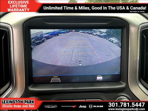 Used 2021 Chevrolet Silverado 1500 LT Trail Boss w/ Bed Protection Package AWD/4WD image 15