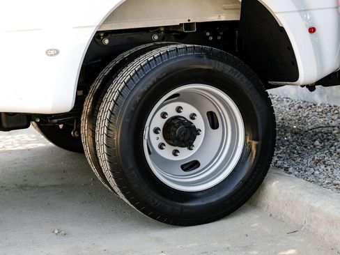 Used 2024 Ford F350 XL image 43