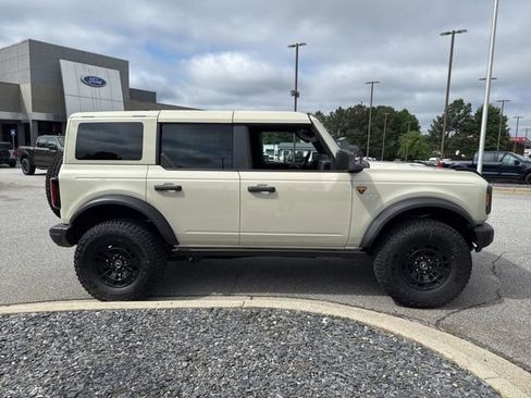 New 2026 Ford Bronco Badlands AWD/4WD image 12