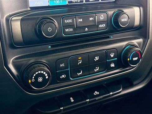 Used 2019 Chevrolet Silverado 1500 LT AWD/4WD image 16
