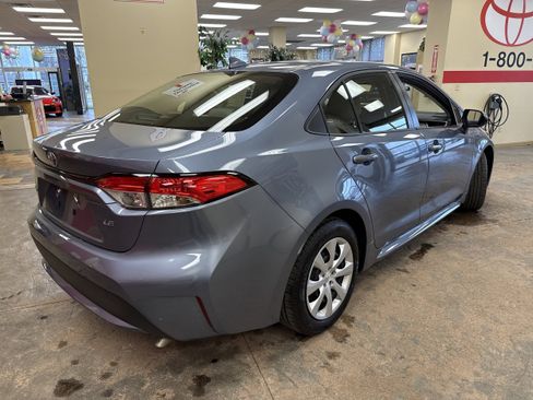 Used 2022 Toyota Corolla LE image 21